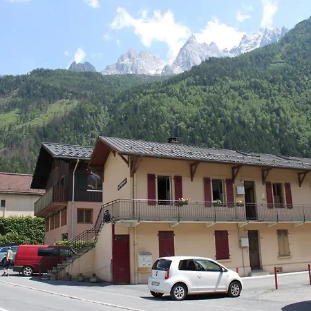 Maisonnee - A Charming Haven Apartment *